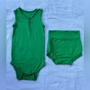 Kyte BABY bummies and sleeveless bodysuit. Size 18-24 months. Color: Fern. EUC
